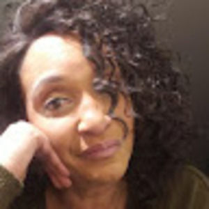 Meet your Posher, Ayanna